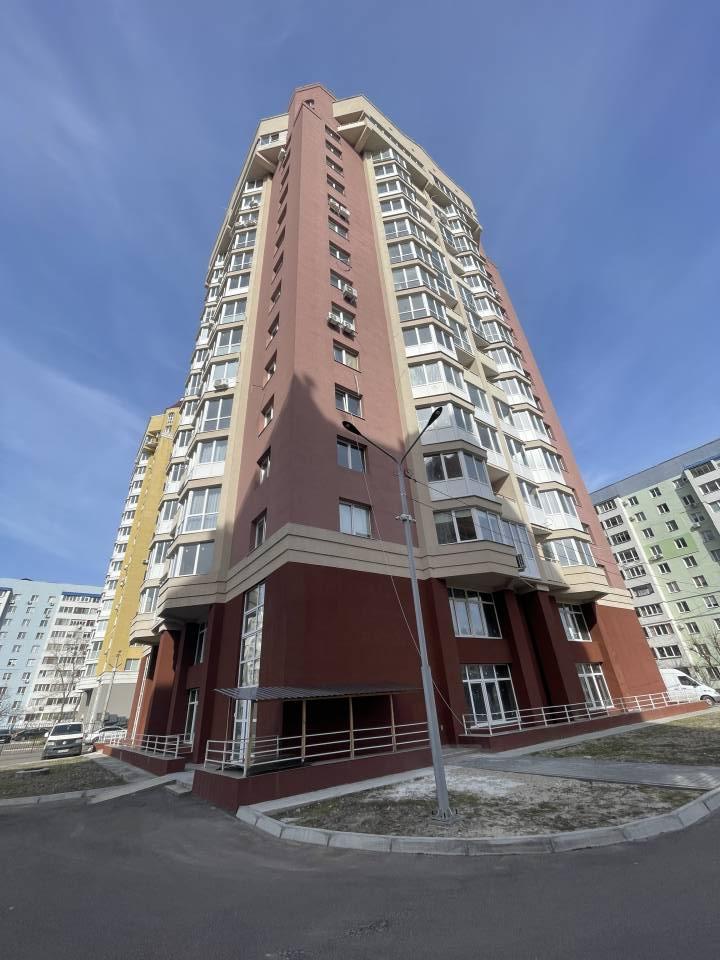 1000variantiv Real Estate
