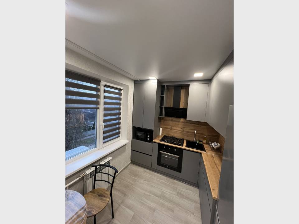 1000variantiv Real Estate