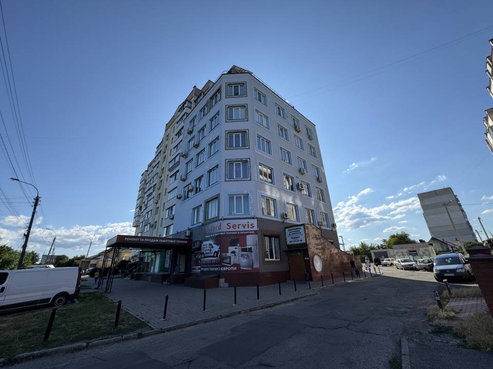 1000variantiv Real Estate
