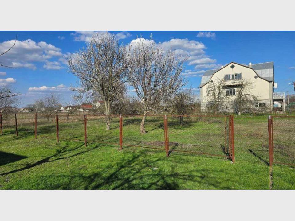 1000variantiv Real Estate