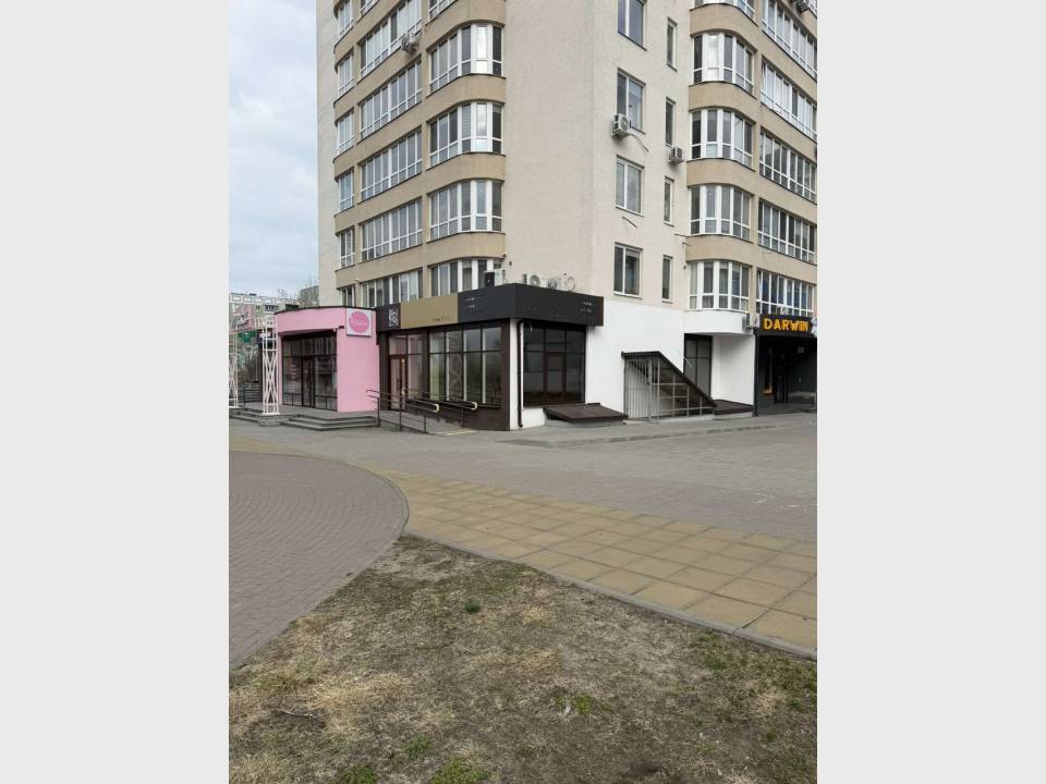 1000variantiv Real Estate