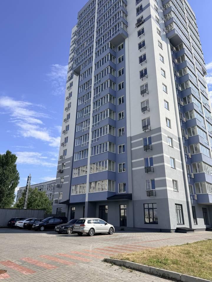 1000variantiv Real Estate