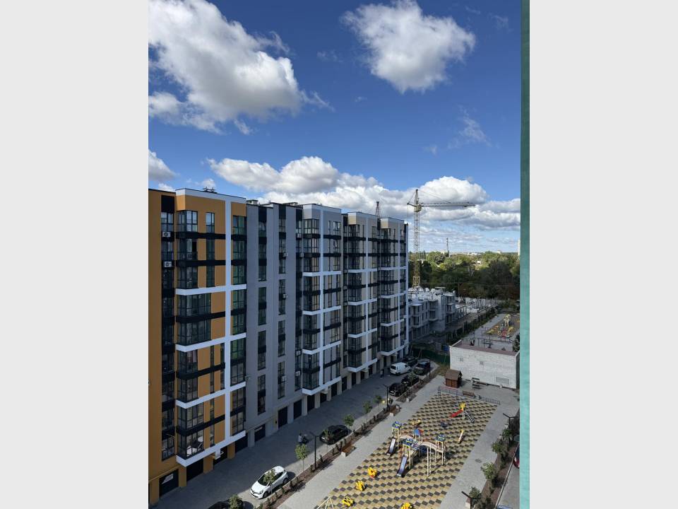 1000variantiv Real Estate